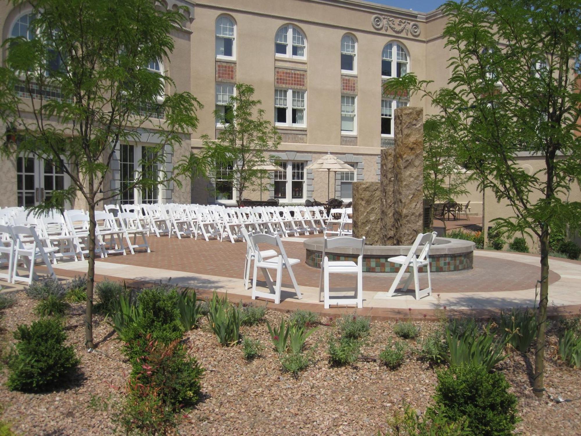 Hotel Parq Central Albuquerque Bagian luar foto