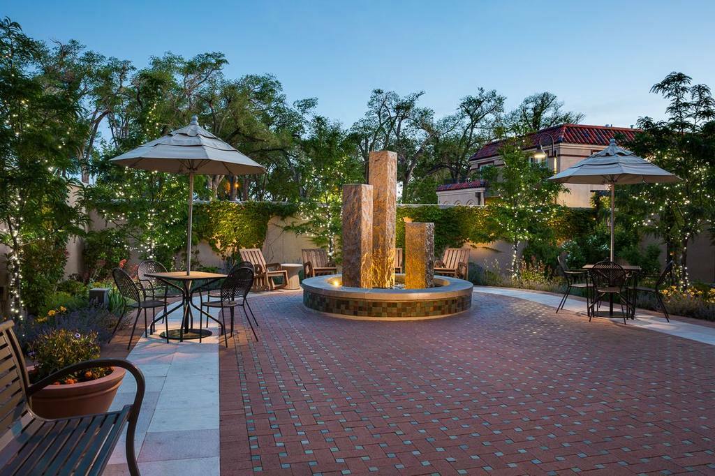 Hotel Parq Central Albuquerque Bagian luar foto